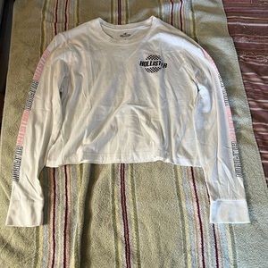 Hollister Long Sleeved T-shirt